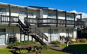 Parkside Motel And Apartments